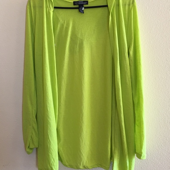 Zebra Essentials green hoode. - Picture 2 of 3